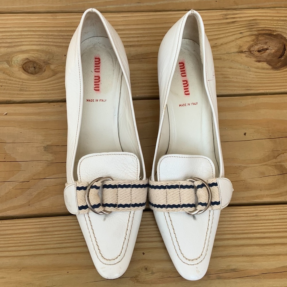 Miu Miu by Prada White Navy Blue Stripe Ribbon Heels Shoes Italy 38.5 Leather - Picture 1 of 14